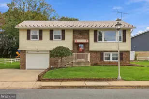 283 Boomerang Dr, Ephrata, PA 17522 - Photo 1