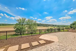 562 Georgetown Rd, Ronks, PA 17572 - Photo 2