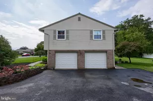 762 Eastside Dr, Landisville, PA 17538 - Photo 4