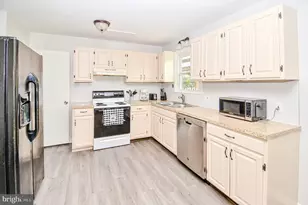 444 S Plum St, Mount Joy, PA 17552 - Photo 4