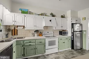 25 E 3rd St, Quarryville, PA 17566 - Photo 8