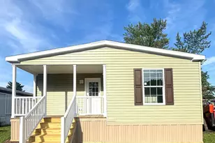 323 Don Dr, New Holland, PA 17557 - Photo 1