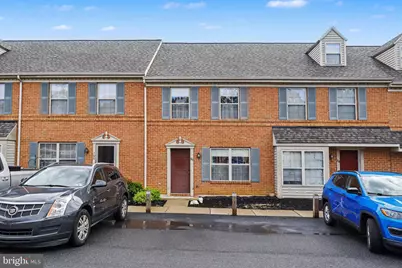 306 Meetinghouse Lane, Lancaster, PA 17601 - Photo 2