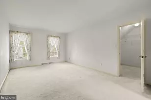 504 Spring Hollow Dr, New Holland, PA 17557 - Photo 10