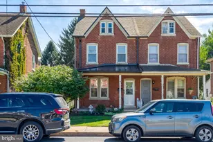 328 E Jackson St, New Holland, PA 17557 - Photo 1