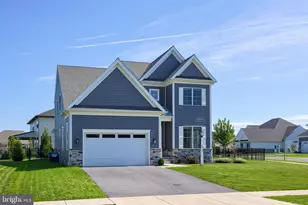 5853 Wild Lilac Dr, East Petersburg, PA 17520 - Photo 2