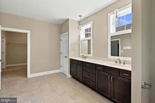 321 Freedom Dr, Ephrata, PA 17522 - Photo 18