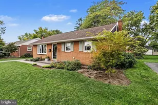 438 N Mt Joy St, Elizabethtown, PA 17022 - Photo 4