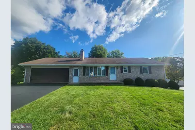2241 Seitz Drive, Lancaster, PA 17601 - Photo 2
