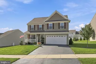 215 Darlington Ct, New Providence, PA 17560 - Photo 2