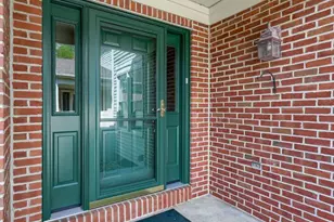1817 Spring Ridge Ln, Lancaster, PA 17603 - Photo 2