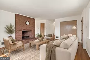 2240 New St, East Petersburg, PA 17520 - Photo 2