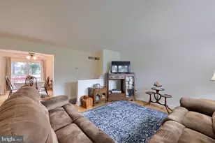 2197 Veumont Dr, Lancaster, PA 17601 - Photo 8