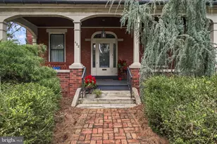 422 N Hanover St, Elizabethtown, PA 17022 - Photo 4