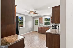 117 Mill St, Manheim, PA 17545 - Photo 6
