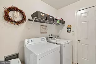 1813 Windsong Ln, Lancaster, PA 17602 - Photo 12