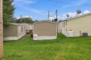 3 Pleasant Hill Ave, Akron, PA 17501 - Photo 22