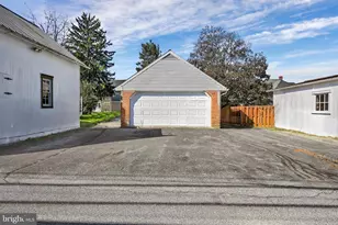 233 S Spruce St, Lititz, PA 17543 - Photo 34