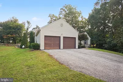 303 S Vintage Road, Paradise, PA 17562 - Photo 2