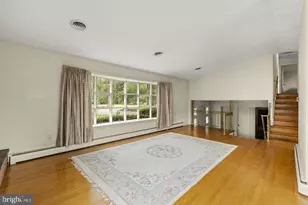 1230 Country Club Dr, Lancaster, PA 17601 - Photo 8