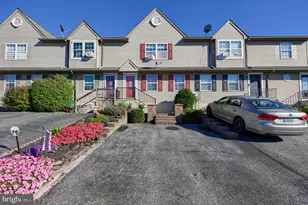 228 Quaking Aspen Ln, Marietta, PA 17547 - Photo 2