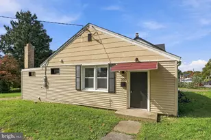 100 N Pine St, Marietta, PA 17547 - Photo 2