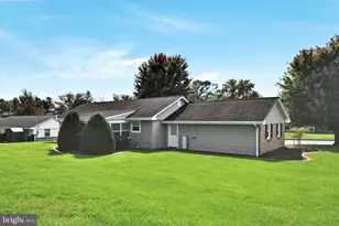 313 Parkview Dr, Manheim, PA 17545 - Photo 30