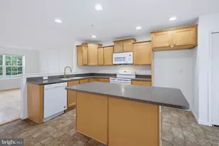 900 Cadwell Ln, Lancaster, PA 17601 - Photo 8