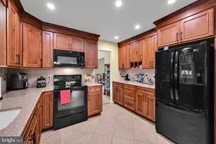 2856 Michener Dr, Lancaster, PA 17601 - Photo 8