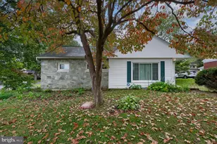 1802 Wheatland Ave, Lancaster, PA 17603 - Photo 2