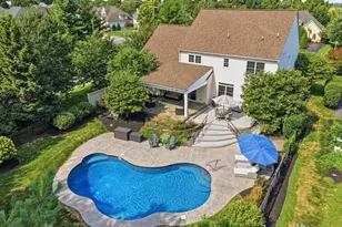 1146 S Bristol Dr, Lititz, PA 17543 - Photo 2
