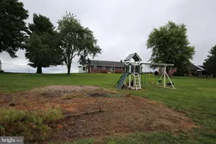 1172 N Colebrook Rd, Manheim, PA 17545 - Photo 22