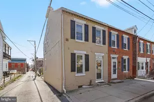24 N 5th St, Columbia, PA 17512 - Photo 2