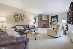 2584 Woodview Dr, Lancaster, PA 17601 - Photo 14