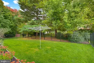 2584 Woodview Dr, Lancaster, PA 17601 - Photo 30