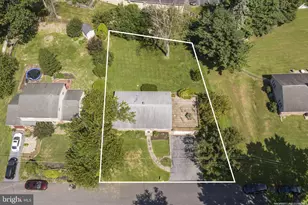 1717 Pennsylvania Ave, Lancaster, PA 17602 - Photo 2