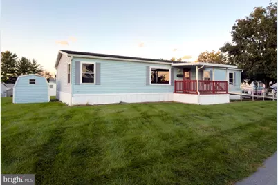201 Silver Wind Court N, Lancaster, PA 17603 - Photo 2