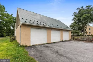 129 S Market Ave, Mount Joy, PA 17552 - Photo 36