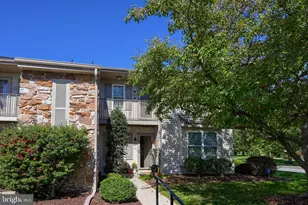 202 Greenview Dr, Lancaster, PA 17601 - Photo 1