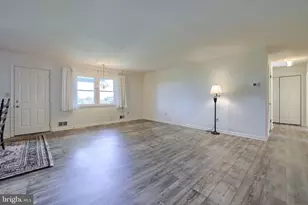 811 S Cedar St, Lititz, PA 17543 - Photo 4