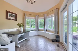 373 N Farm Dr, Lititz, PA 17543 - Photo 6