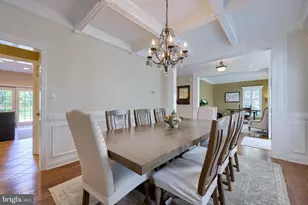 373 N Farm Dr, Lititz, PA 17543 - Photo 4