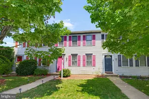 691 Topaz Dr, Lancaster, PA 17603 - Photo 1