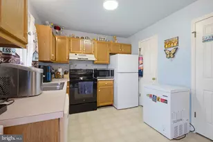 691 Topaz Dr, Lancaster, PA 17603 - Photo 8