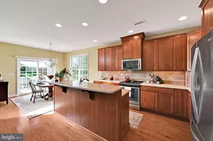 300 Centennial Ct, Lititz, PA 17543 - Photo 14