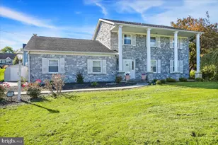 1742 Conard Rd, Lancaster, PA 17602 - Photo 2