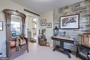 84 Rose Ave, Leola, PA 17540 - Photo 8