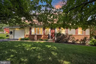 1519 E Newport Rd, Lititz, PA 17543 - Photo 2