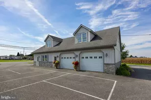 1091 W Main St, New Holland, PA 17557 - Photo 36