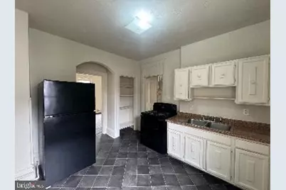 320 S Queen Street, Lancaster, PA 17603 - Photo 2